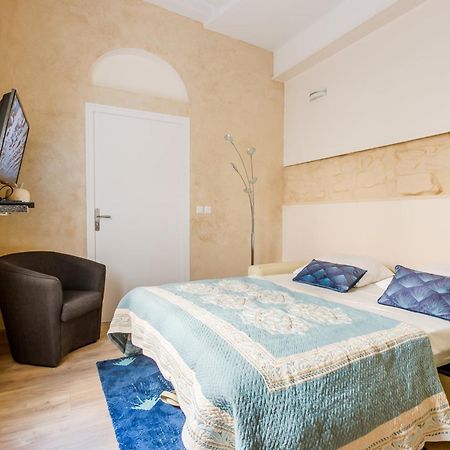 Marais Saint Paul Ecouffes With Ac Apartamento Paris Exterior foto